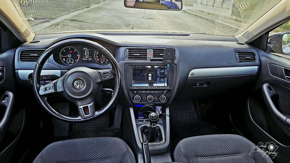 Volkswagen Jetta (2014) – 1.6 TDI | Foarte Îngrijită | Dotări Multimedia Premium