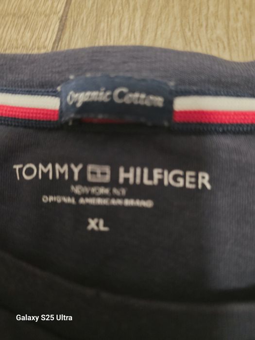 Tricou Tommy Hilfiger stare bună mărimea xl