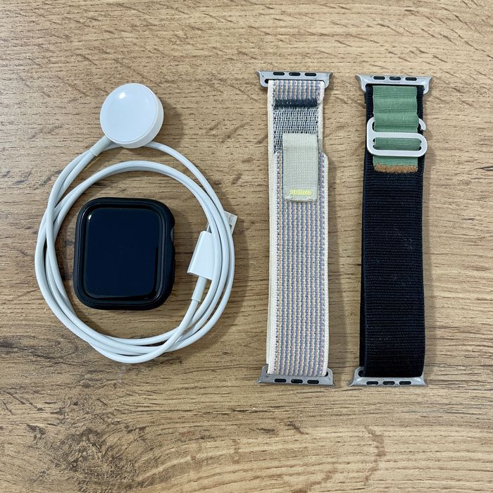 Apple Watch SE 44mm space gray