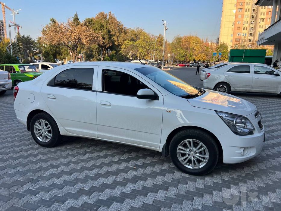 Chevrolet Cobalt сотилади