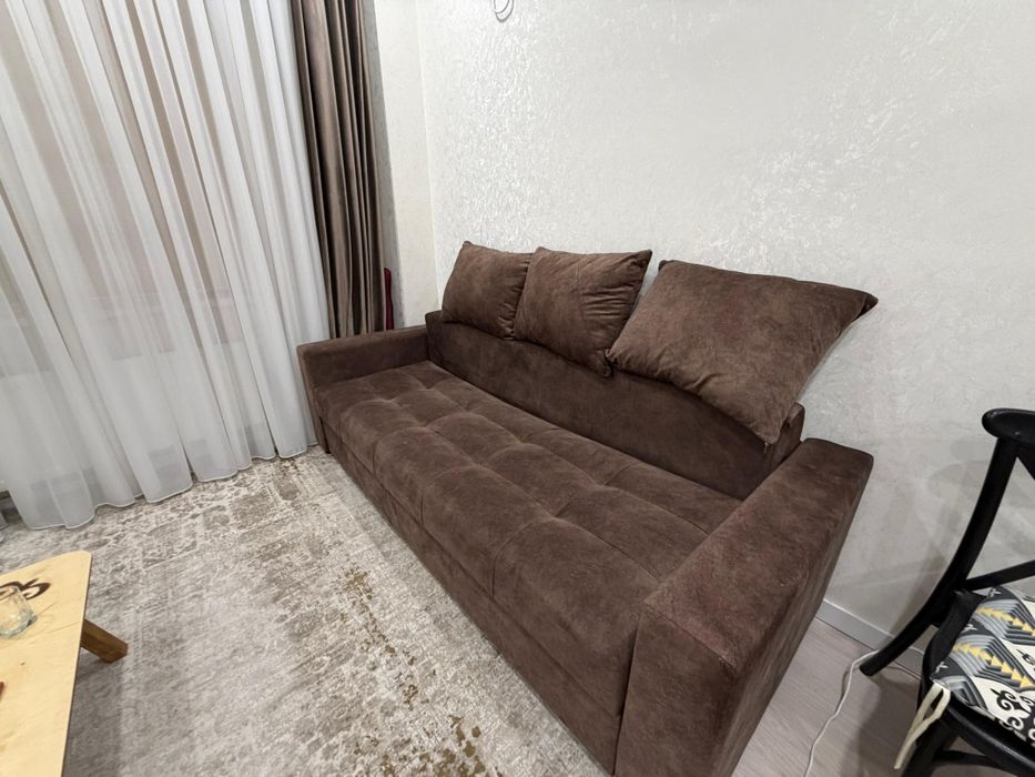 диван в гостинный