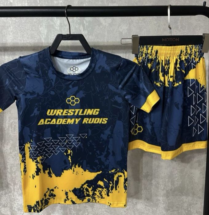 Рашгард разных моделей 2в1