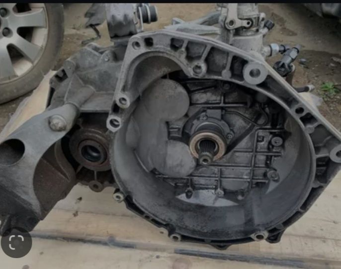 Cutie viteze 1.9cdti 150cp 6tr Opel Vectra C / Saab