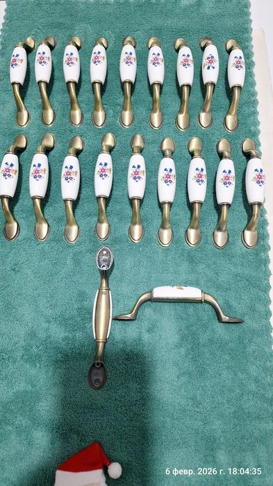 Продам ручки для кухонного гарнитура.