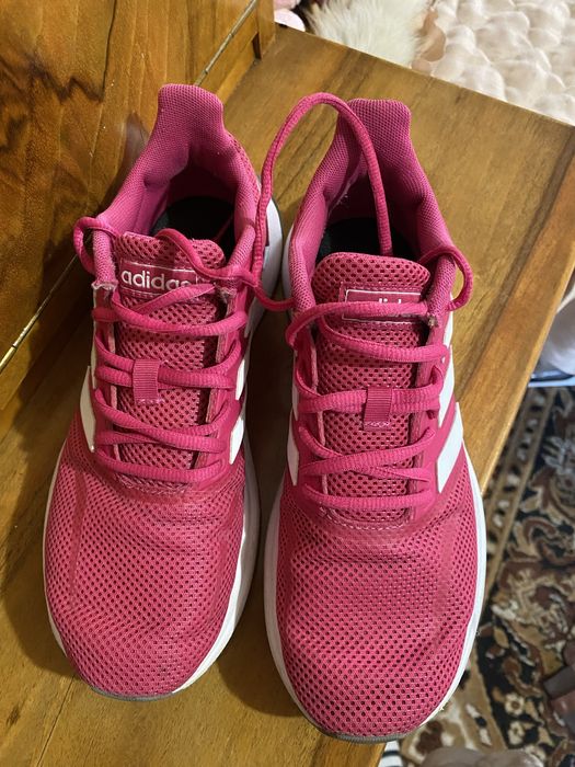 Маратонки Adidas