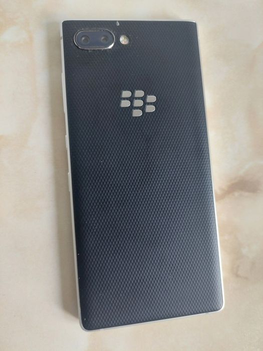 [Key2] Vând/Schimb BlackBerry Key 2, cu trei probleme //poze reale