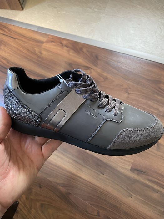 Обувки Geox - чисто нови