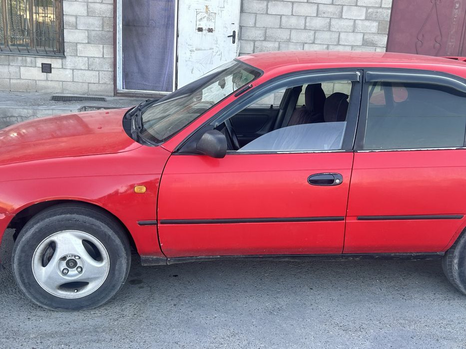 : Toyota Corolla         Жылы: 1995