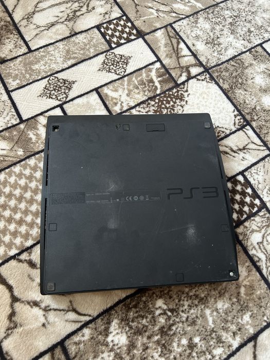 Продавам PlayStation 3 със всички дискове само че е без джойстик цената по договаряне