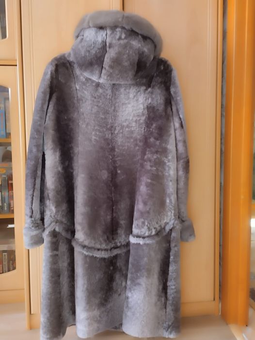 Продам шубу,натуральная, мутон