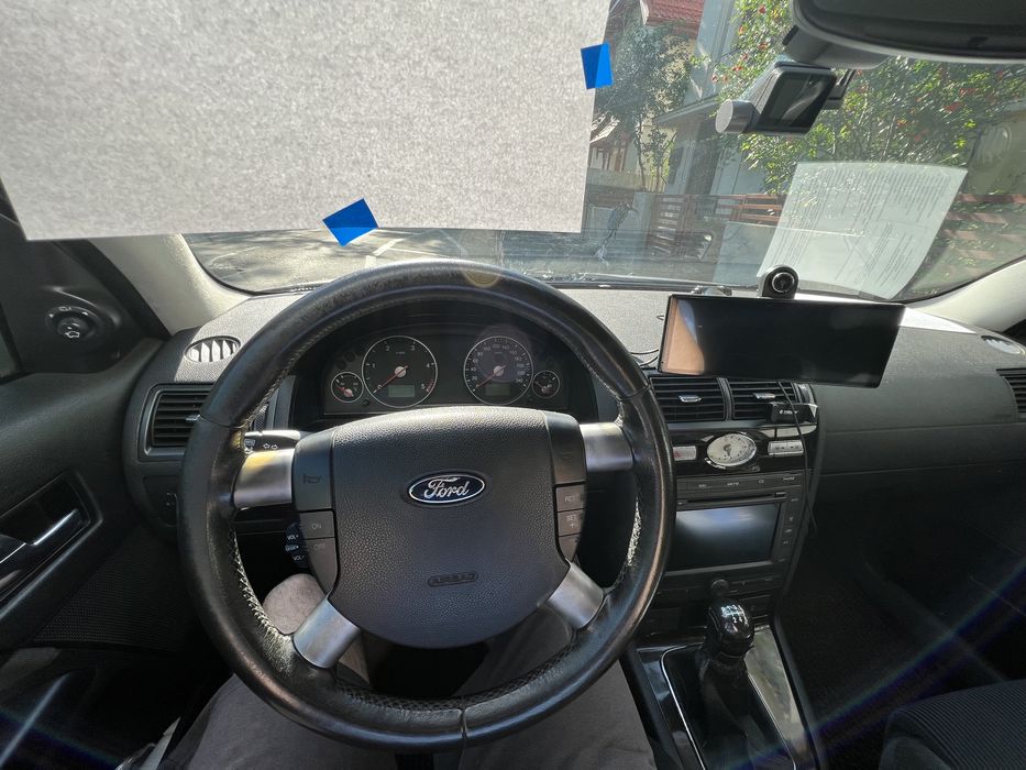 Ford Mondeo MK3 Masina de familie (GHIA)