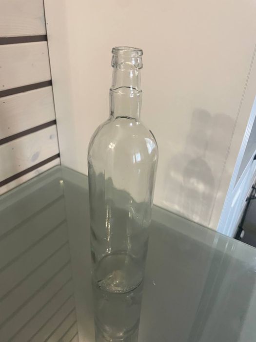 Продам рюмки и бутылки