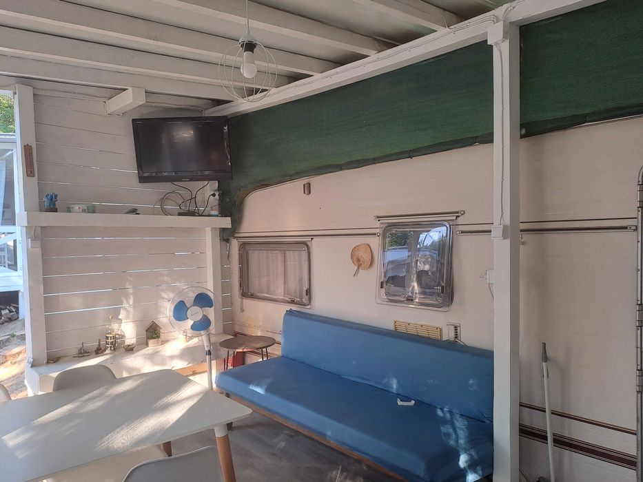 Каравана на къмпинг Златна рибка"