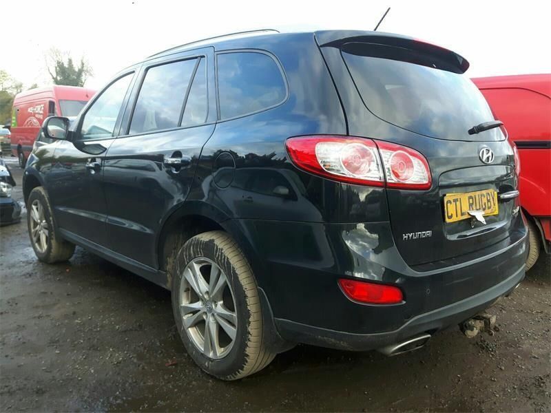 Racitor gaze Hyundai Santa Fe 2011 suv 2.2