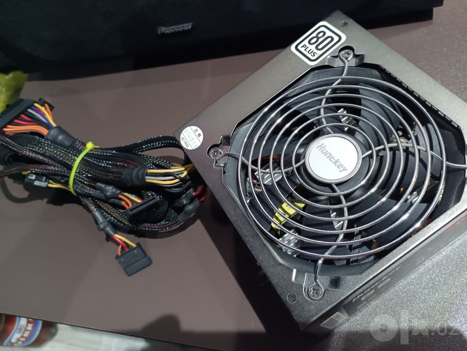 HuntKey GS 700 (600W)