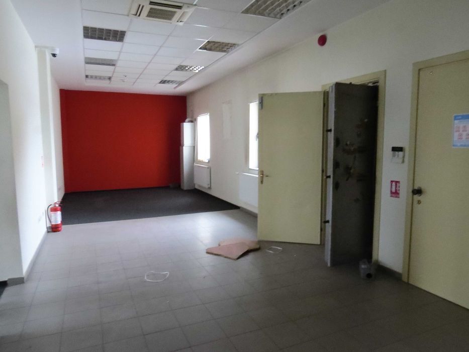 Spatiu Comercial 500mp 1200 euro/mp, SHEIN DC STORE !