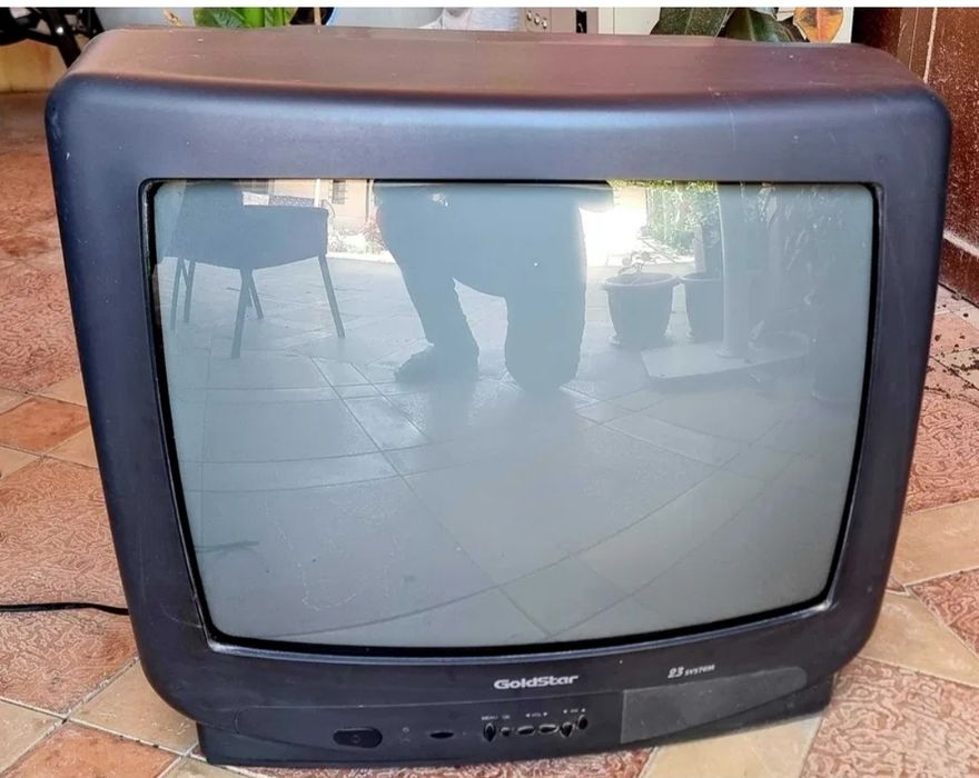 Телевизор lg голд стар.