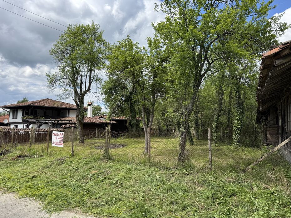 Продава се Парцел в Горна Оряховица - 250 кв.м за 24 €/кв.м - Снимка #1