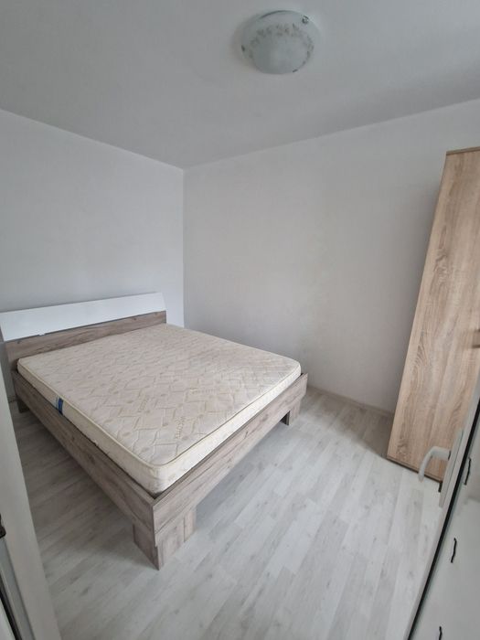 Proprietar vand apartament in Baicoi,zona blocuri Liliesti!