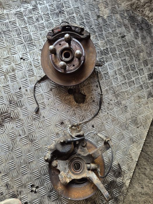 FUZETA stanga dreapta  HYUNDAI ACCENT II 2004 1.5 diesel