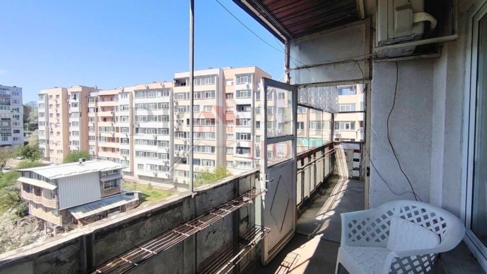 Продажба 3-стаен гр. Велико Търново - Бузлуджа 77m²