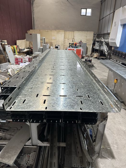 Лоток кабелное, перфорированный и не перфорированный лотки