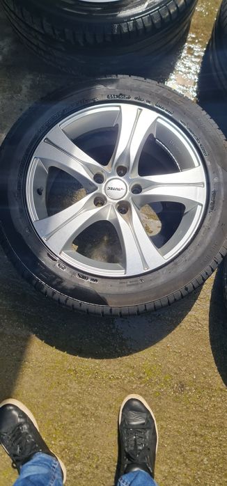 Vand roti Mercedes pe 17" 225/55/17 provenite de pe Mercedes W213