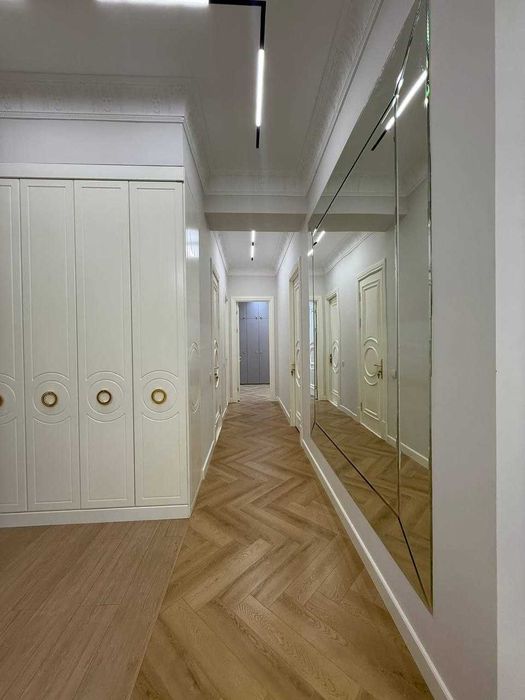 Продается квартира / 3/2/8/ ТАШКЕНТ СИТИ / 91м2