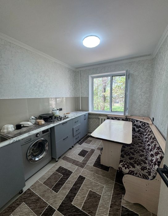 Продам 3 ком 2 этаж 2 мик 13 дом