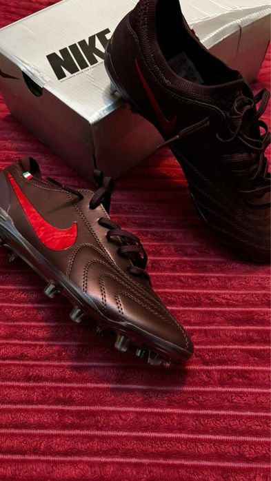 Бутсы проедается