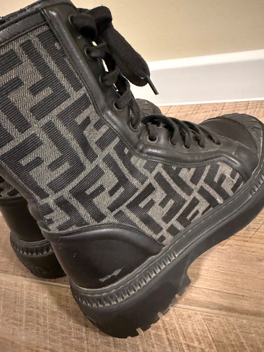 Оригинални боти на Fendi