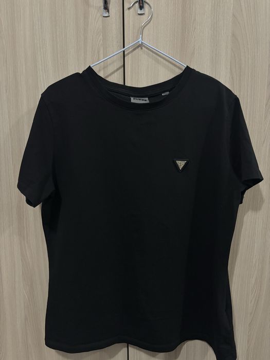 Футболка женская оригинальная Guess