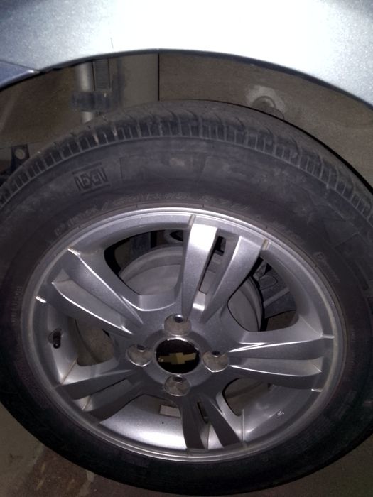 Продается резина  Nexen