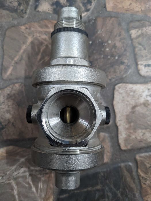 Reductor de presiune 1''