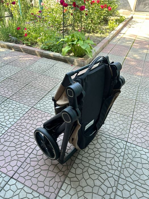 Продам детскую коляску