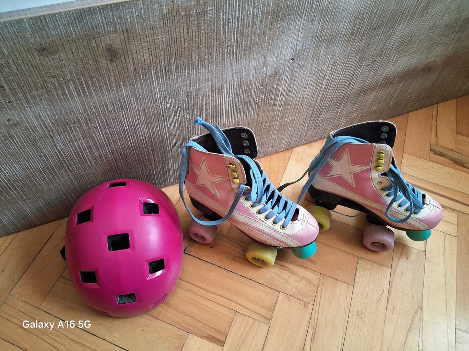 Ролери 26- 28 номер, наколенки Oxelo,кънки 34 номери каска