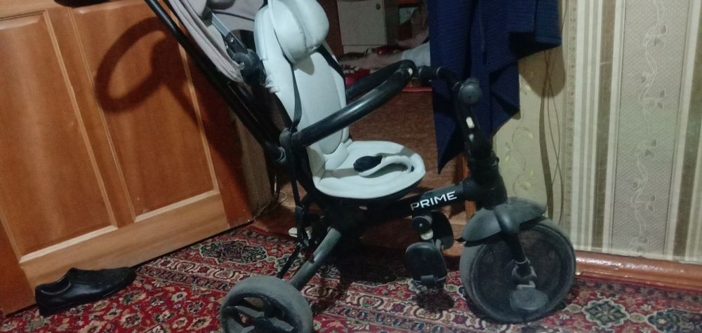 1Продам велосипед малышковый