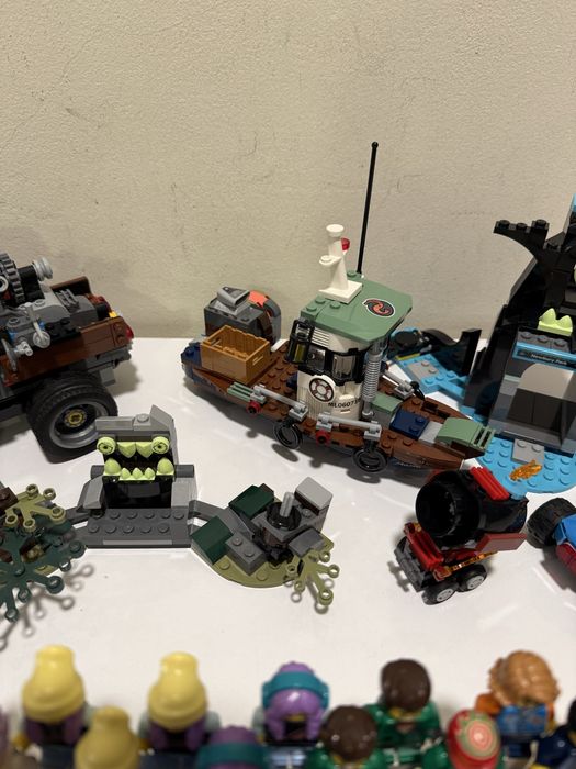 Lego Hidden Side Minifigures 250€ за всичко