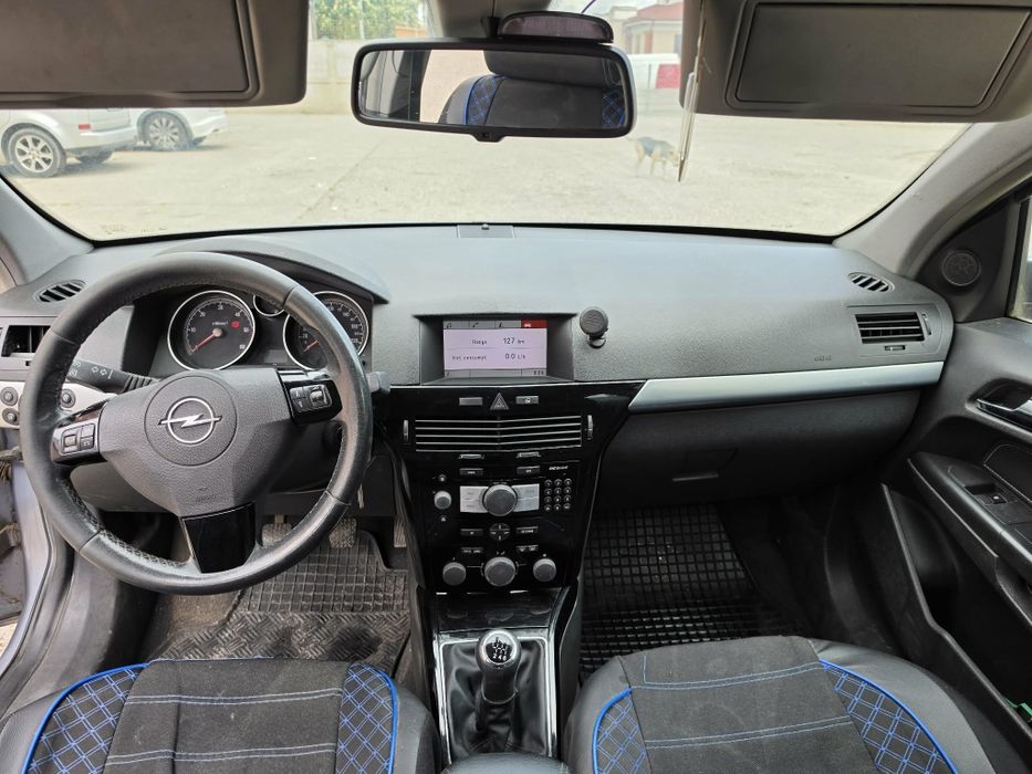 Vând Opel Astra H