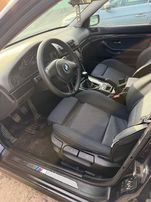 BMW seria 5 manual
