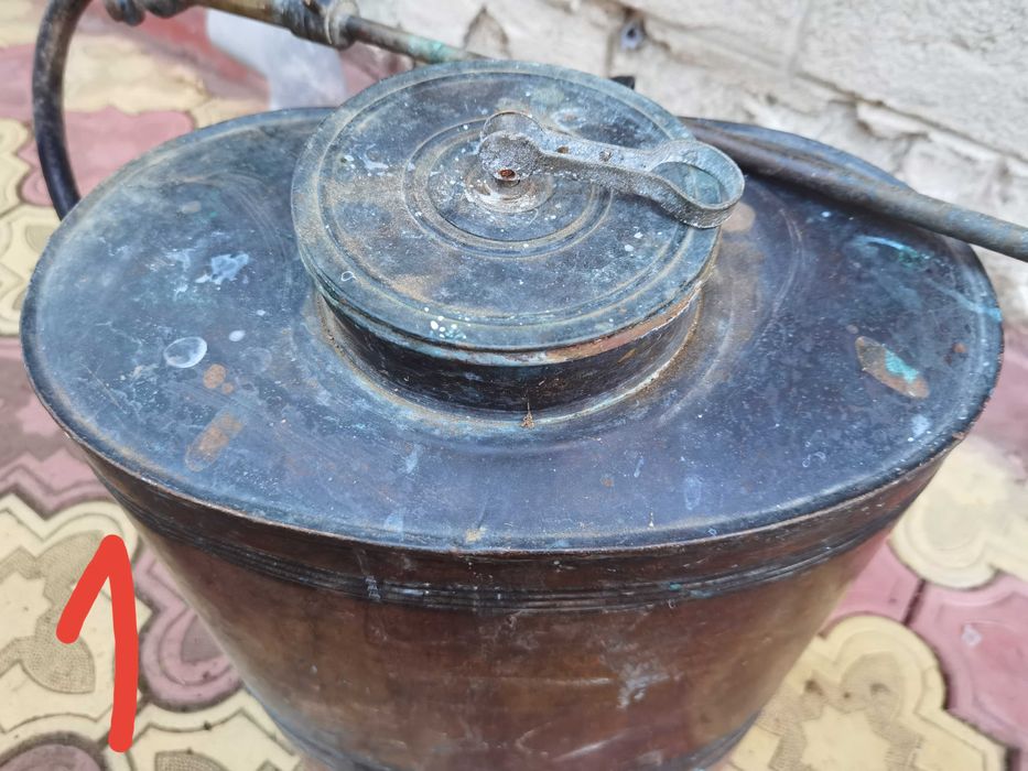 Продавам Медна Пръскачка 10 л – 8 кг, 2 бр. на Разположение