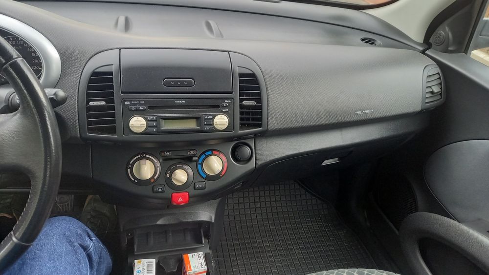 Nissan Micra benzină