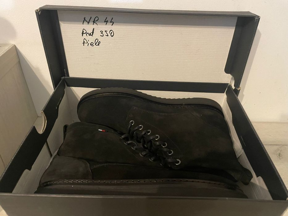 Tommy Hilfiger Timo 3b FM0-4191-BDS nr 44