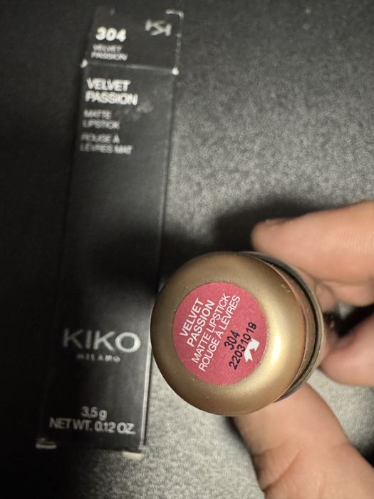 Rujuri Velvet Passion Matte Kiko Milano 304 , 326