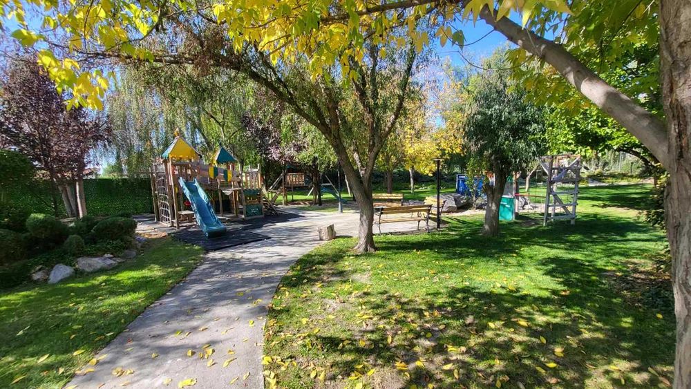 Продава се Къща в с. Радиново, Област Пловдив - 550 кв.м за 1020 €/кв.м - Снимка #8