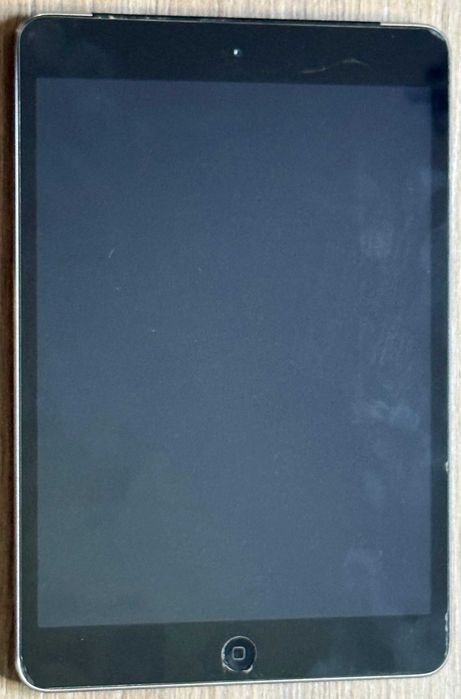 iPad mini 2 (16GB, Wi-Fi + Cellular, Space Gray)