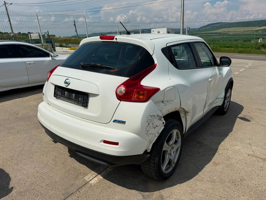 Dezmembrez Nissan Juke 2013 1.5 dci K9K 636 alba volan stanga