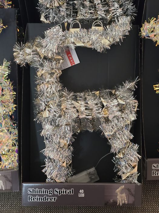 6 Reni Decorațiuni Crăciun cu Instalație