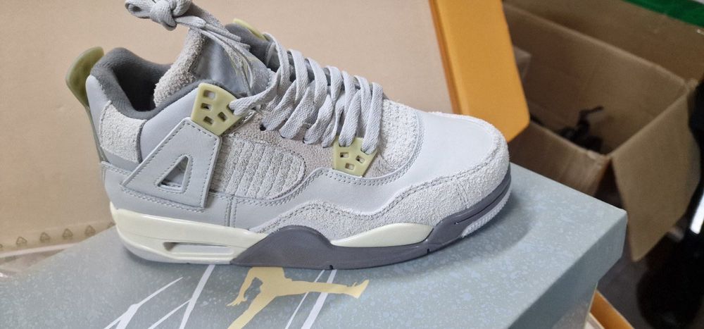 Маратонки Jordan 4