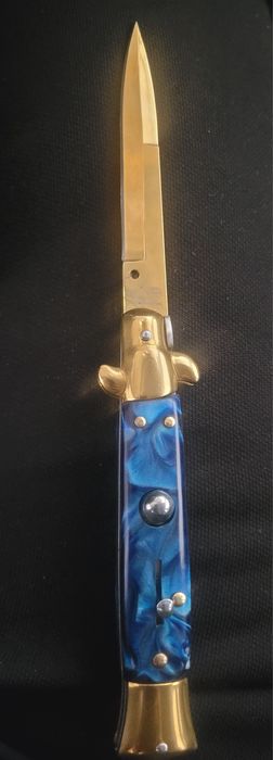 Briceag AKC Italy stiletto